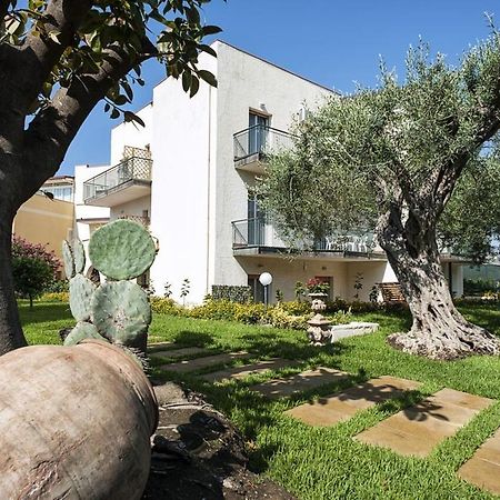 Villa Collina Giardini-Naxos Buitenkant foto