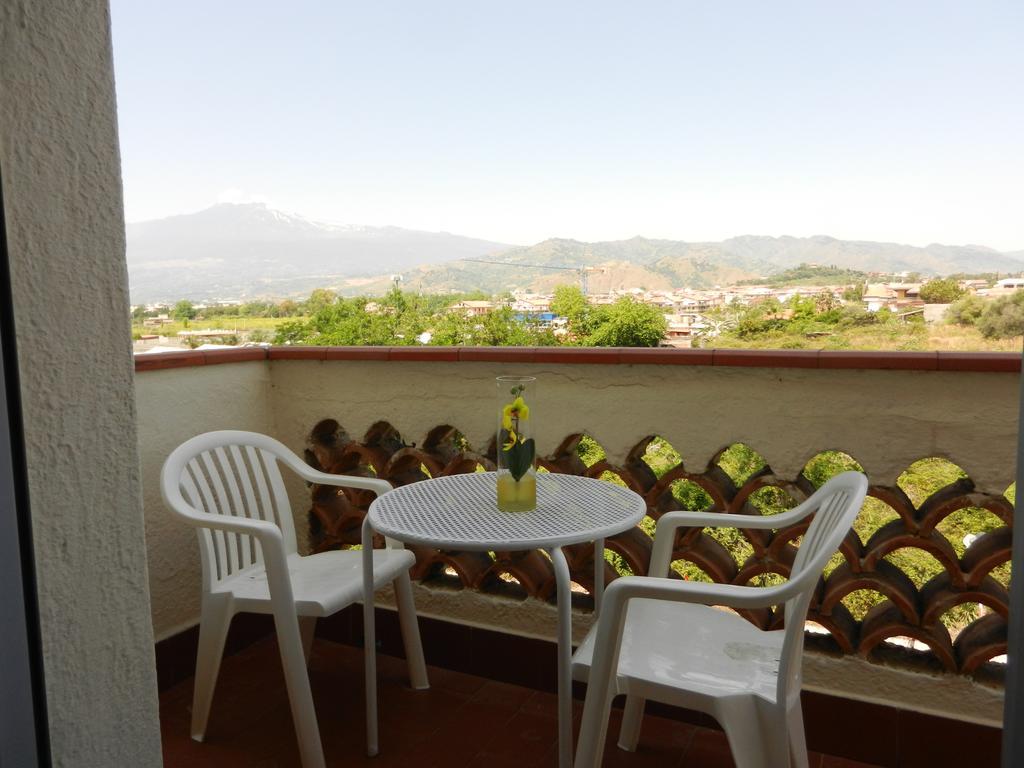 Villa Collina Giardini-Naxos Kamer foto